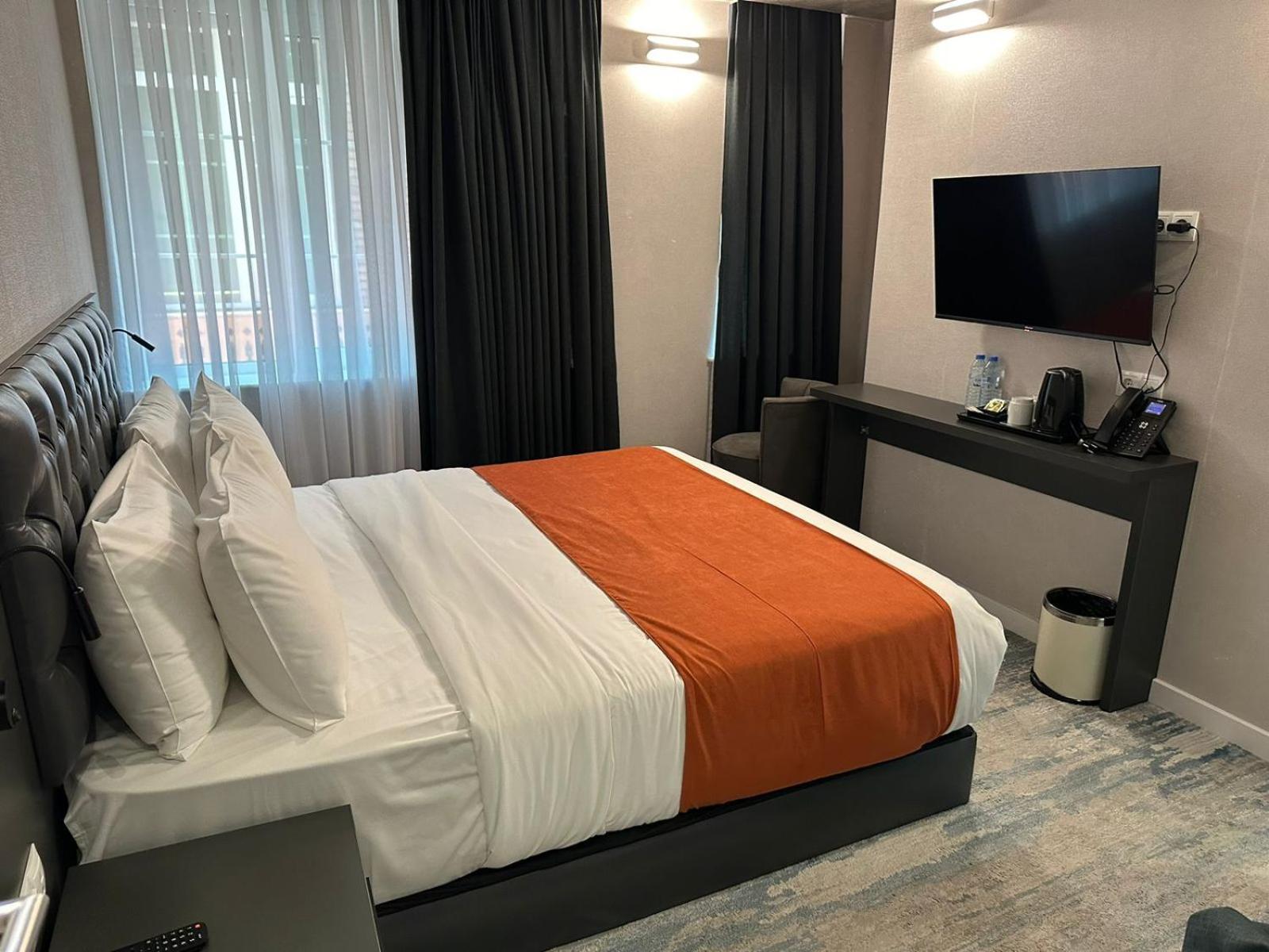 M 1 T Hotel 第比利斯 外观 照片