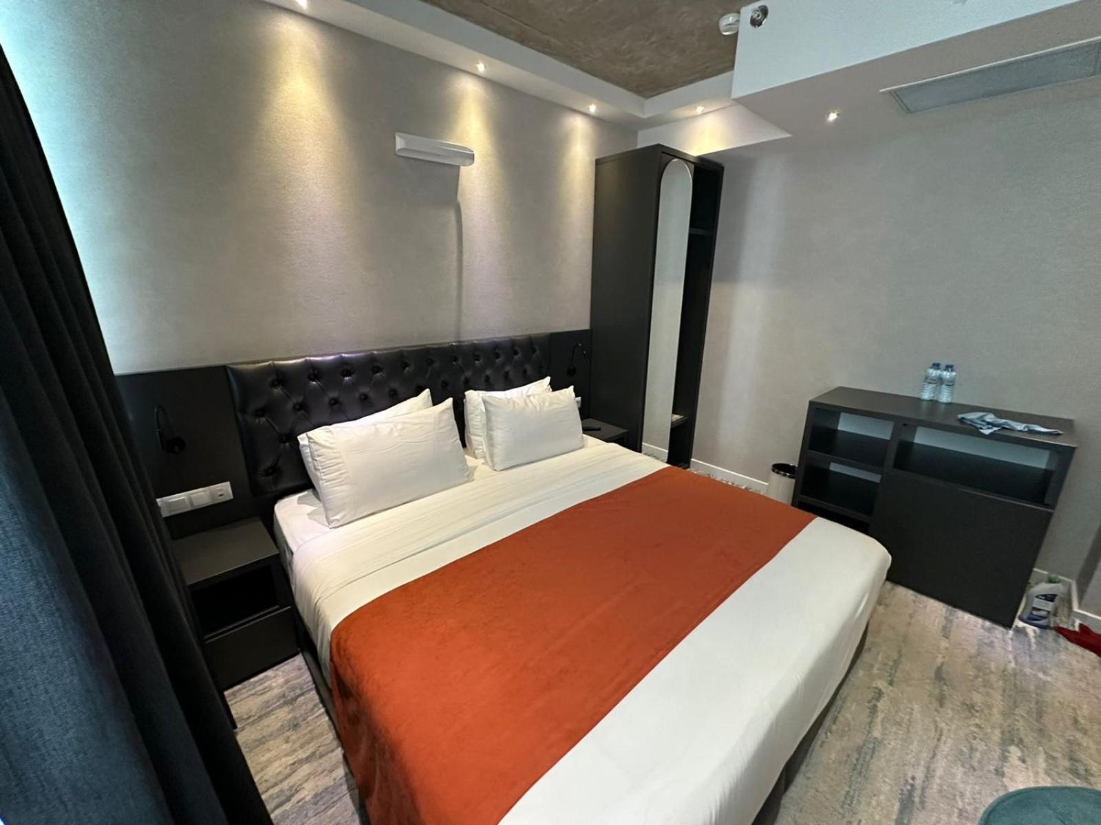 M 1 T Hotel 第比利斯 外观 照片