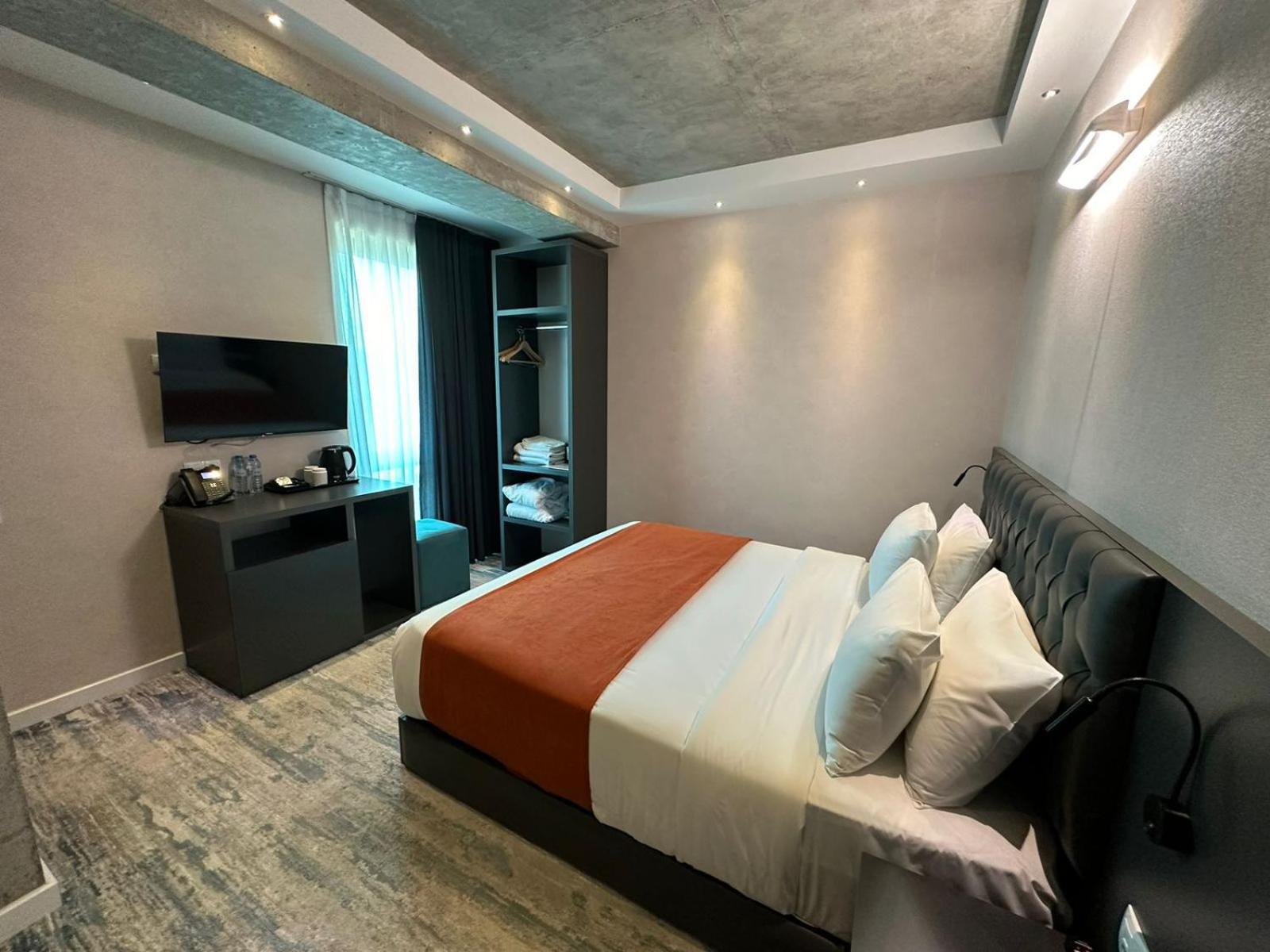 M 1 T Hotel 第比利斯 外观 照片