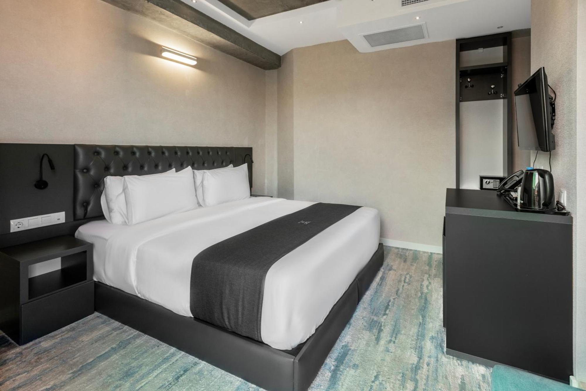 M 1 T Hotel 第比利斯 外观 照片