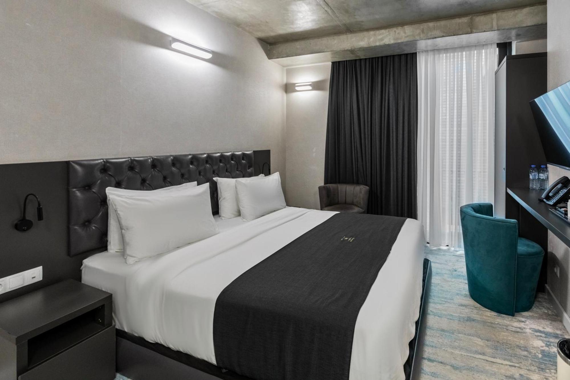 M 1 T Hotel 第比利斯 外观 照片