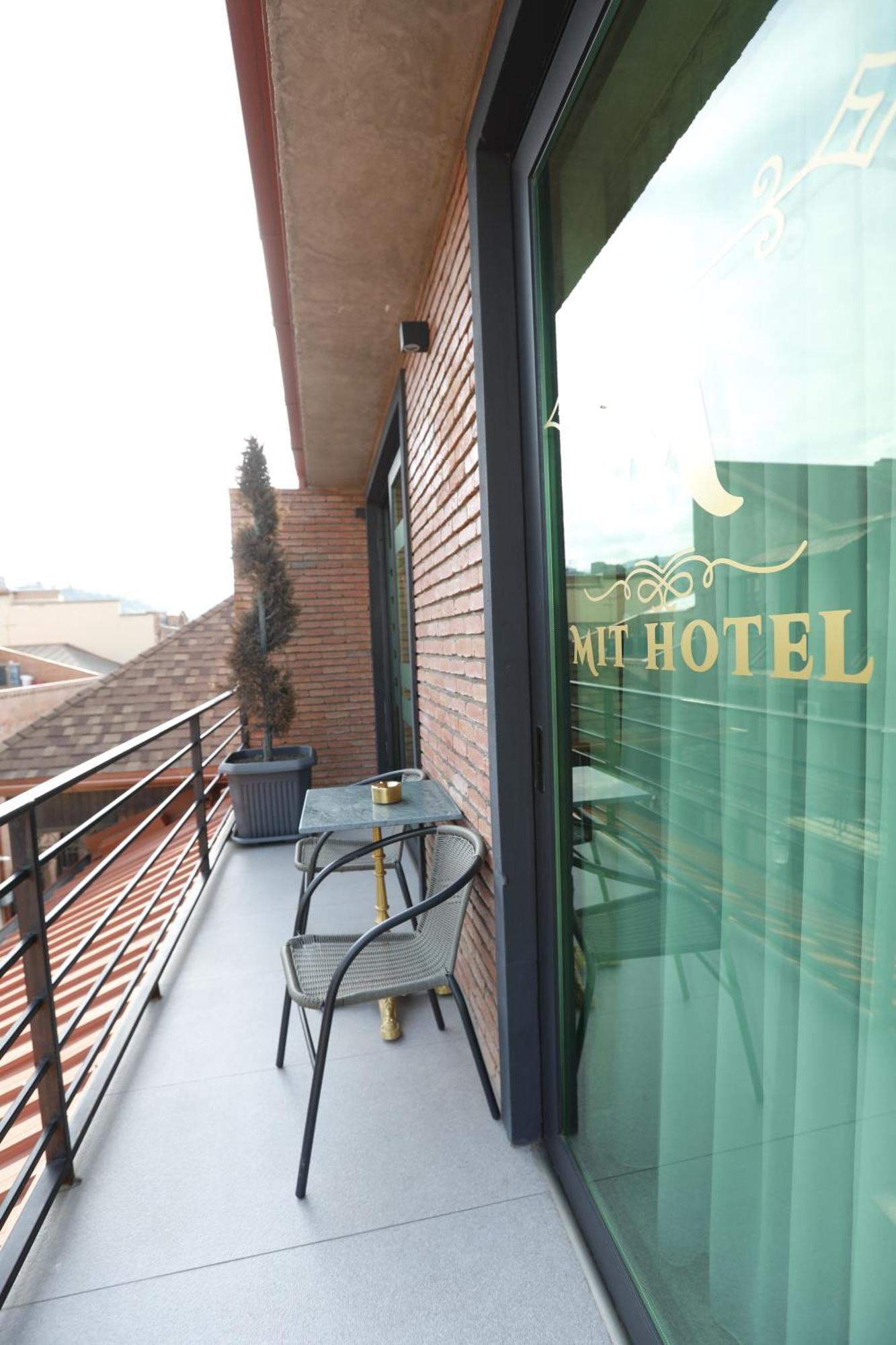 M 1 T Hotel 第比利斯 外观 照片