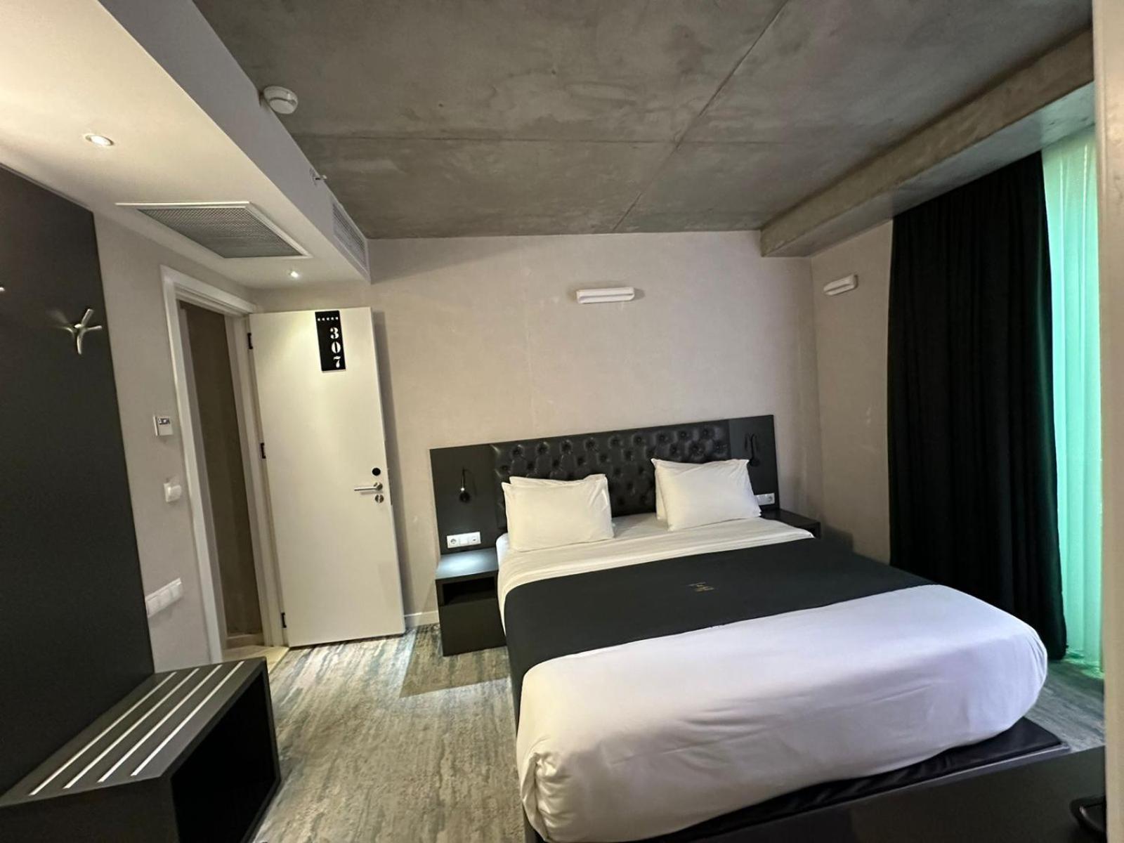 M 1 T Hotel 第比利斯 外观 照片
